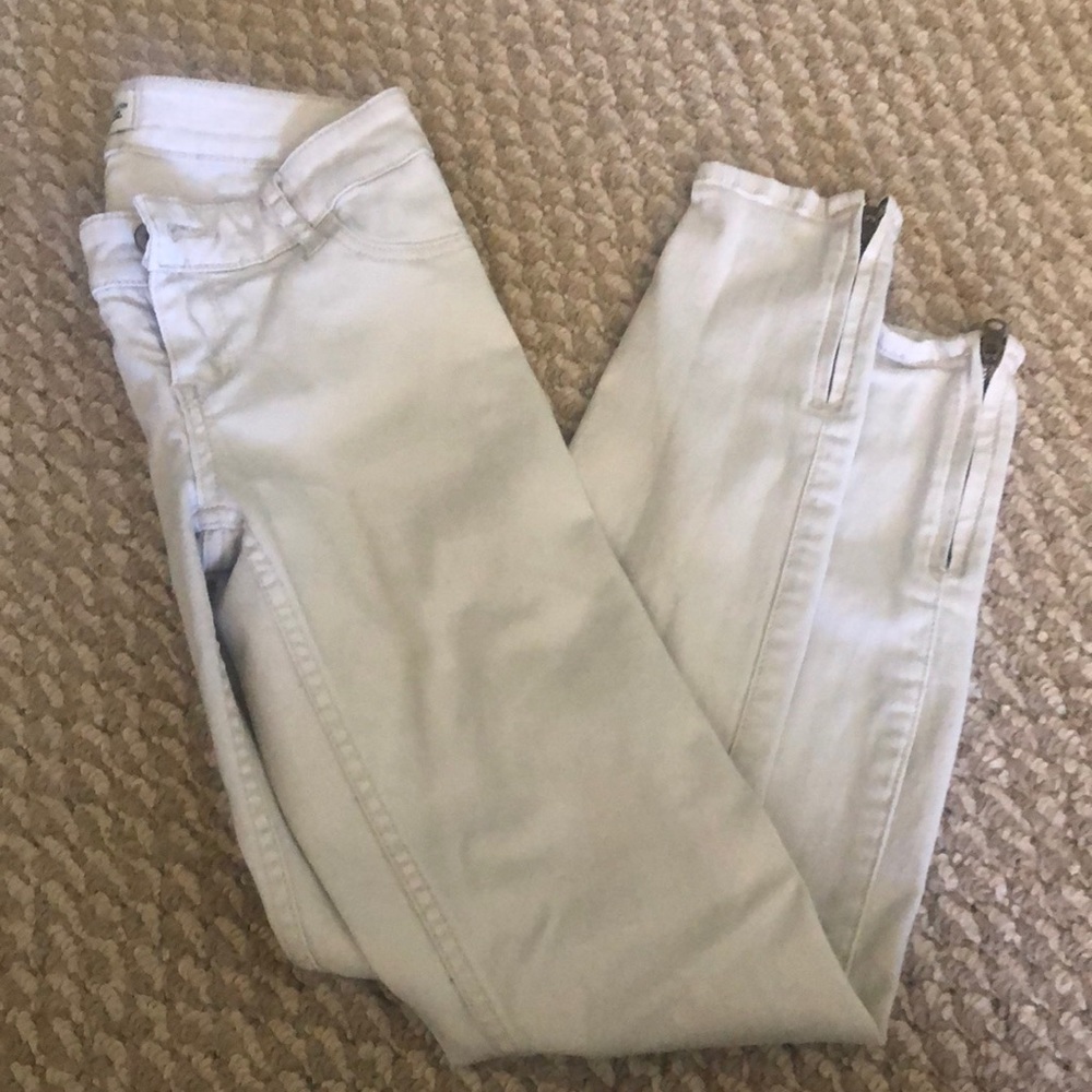 Abercrombie Khaki Skinny